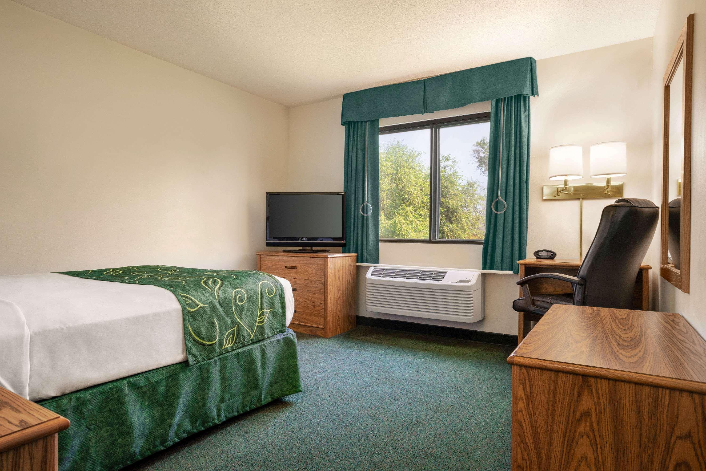 Travelodge By Wyndham Morrill Luaran gambar